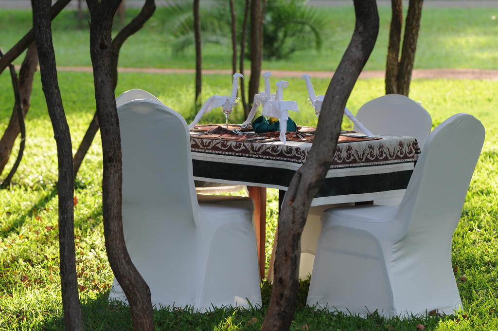 Kaazmein Lodge Livingstone Esterno foto