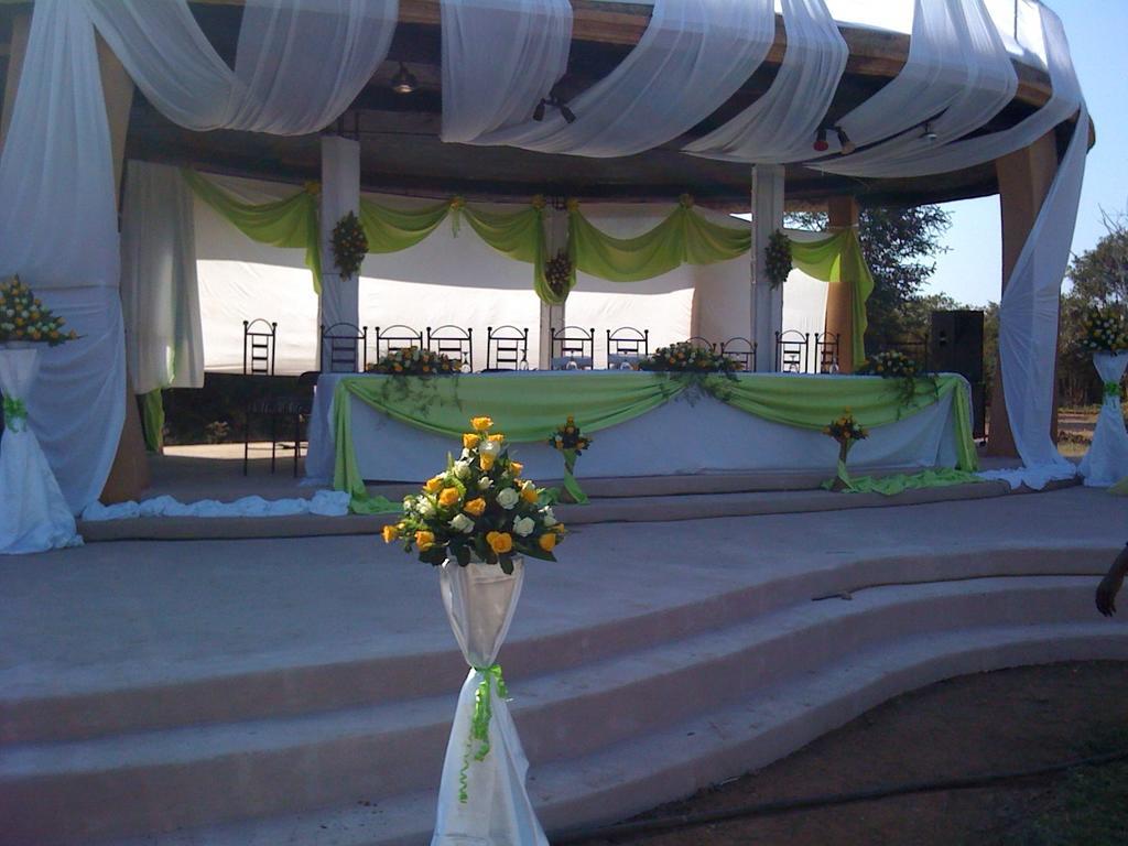 Kaazmein Lodge Livingstone Esterno foto