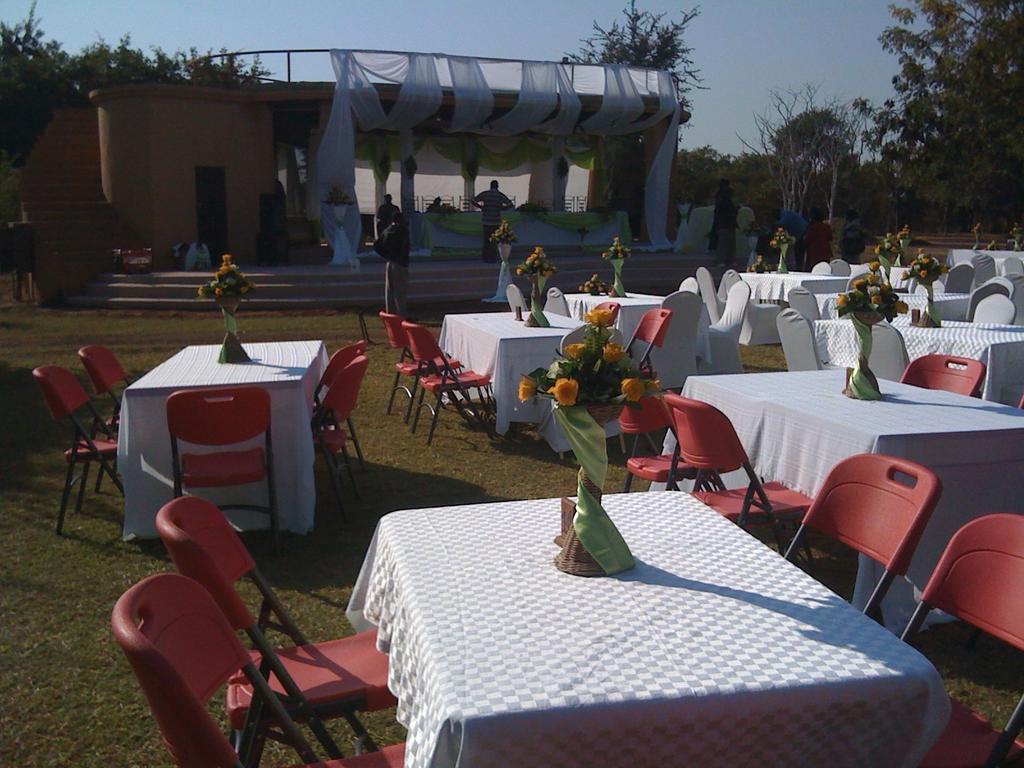 Kaazmein Lodge Livingstone Esterno foto